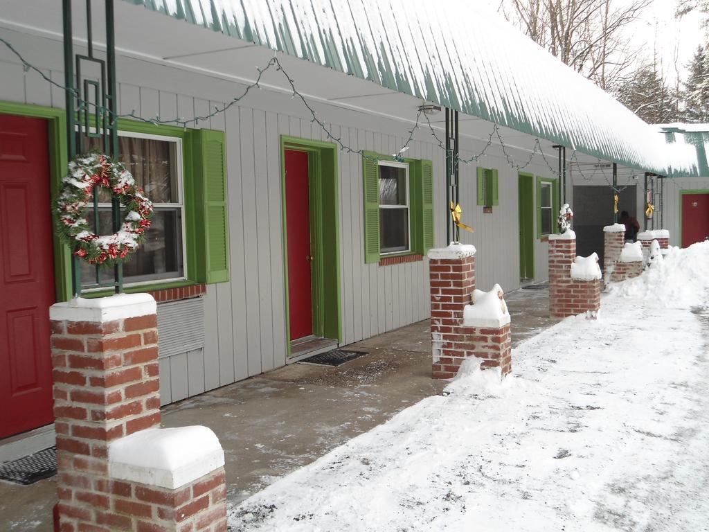 Flower Field Inn And Cottages Страудсбърг Екстериор снимка
