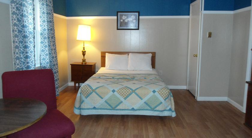 Flower Field Inn And Cottages Страудсбърг Екстериор снимка
